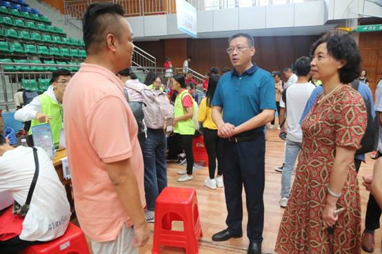 G:\谢冰的文件夹\新闻稿件\2019年\9月份\新生报到(1)\新生报到\MK6A8321.jpg