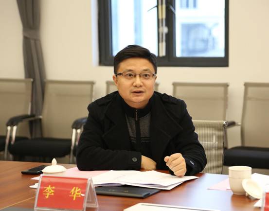 李华指出,宜宾学院党委高度重视党史学习教育工作,全员参与,措施明细